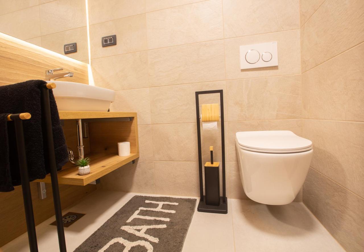 Guta Apartment Блед Екстериор снимка