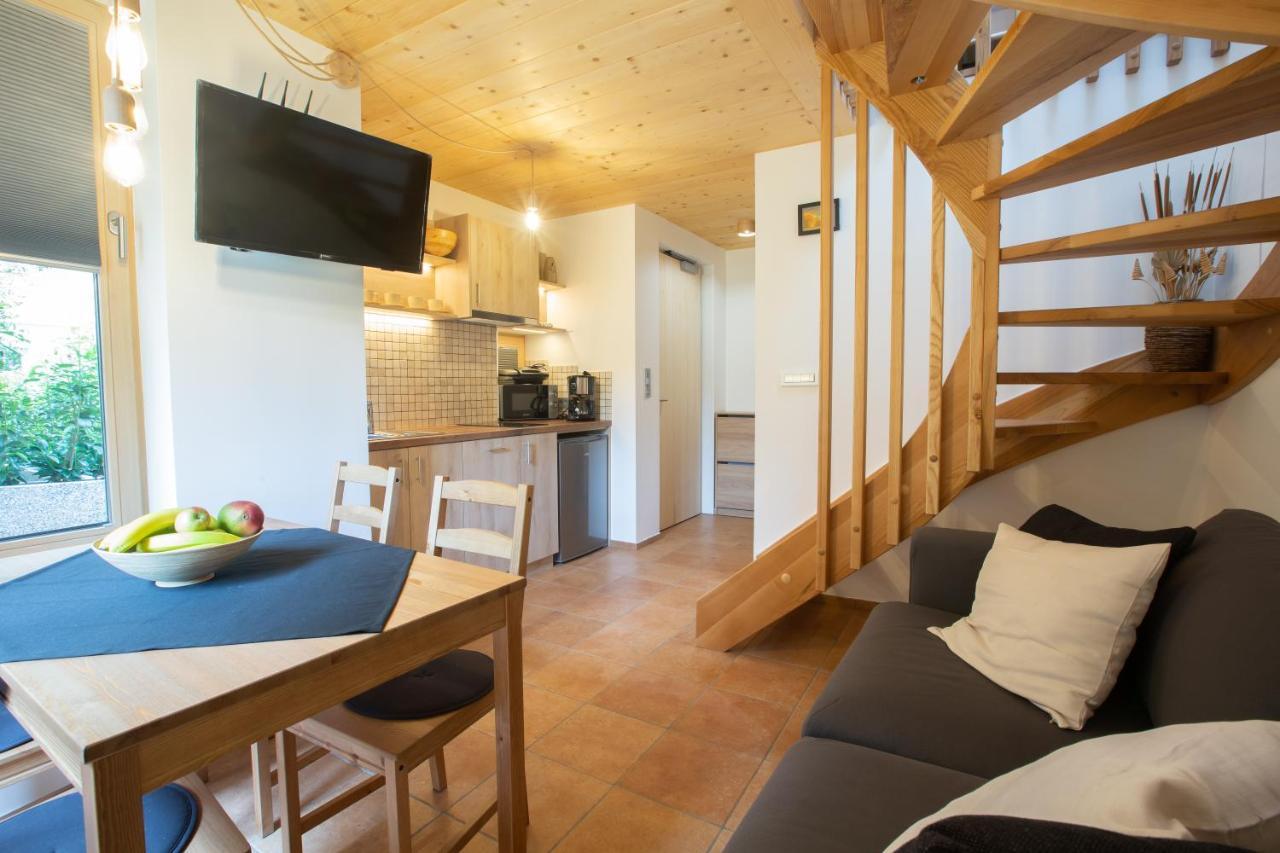 Guta Apartment Блед Екстериор снимка